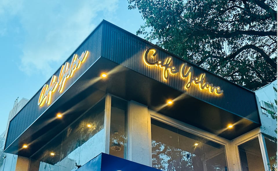 Café Yelove storefront in Anna Nagar, Chennai