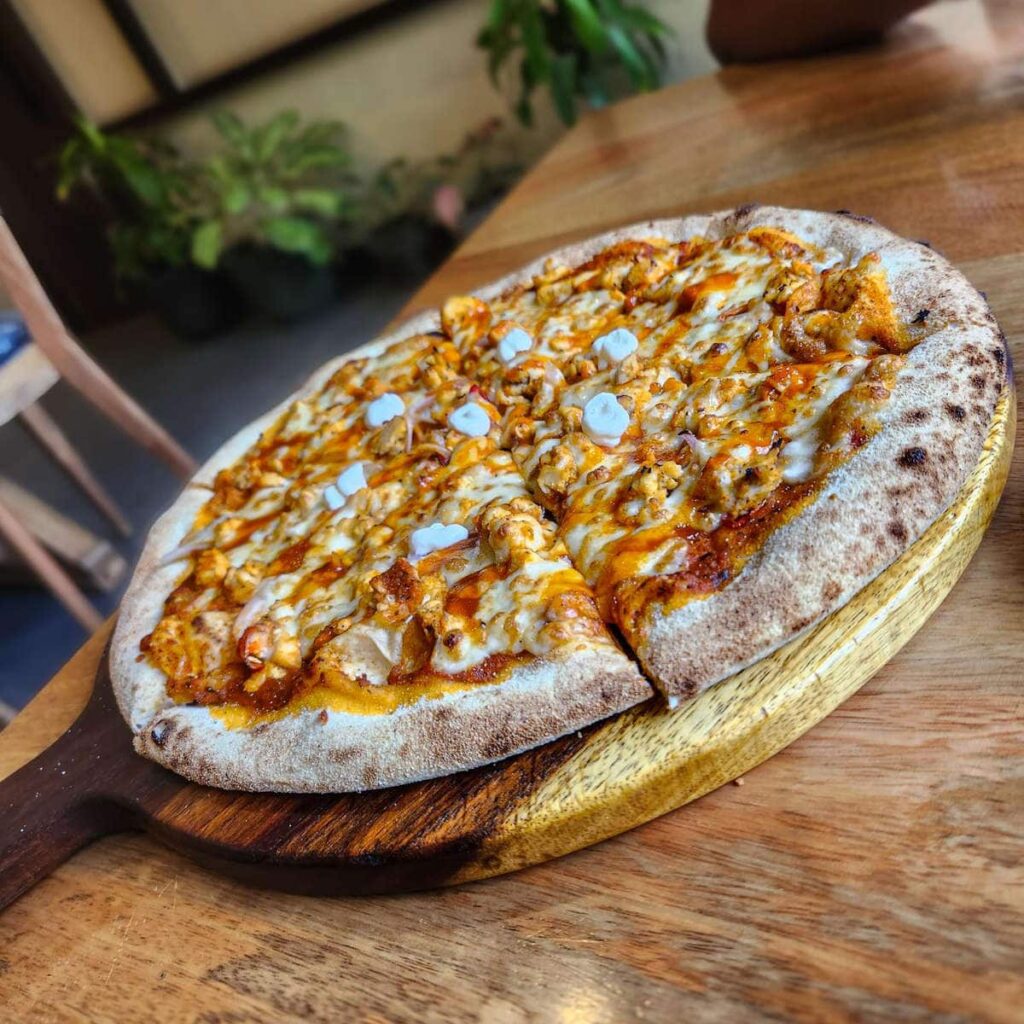 Pizza pictured on The Fat Boy Alwarpet listing