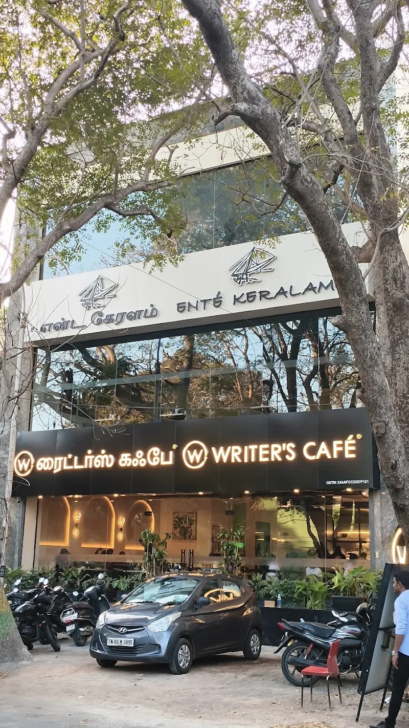 Writer’s Café storefront in 3rd Avenue, Besant Nagar, Chennai